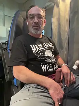 Snapshot of dzhakar chatting on 02-04-26, 12:33 dzhakar online show from 02-04-26, 12:33