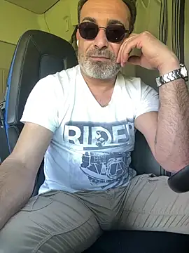 Snapshot of dzhakar chatting on 02-25-26, 11:53 dzhakar online show from 02-25-26, 11:53