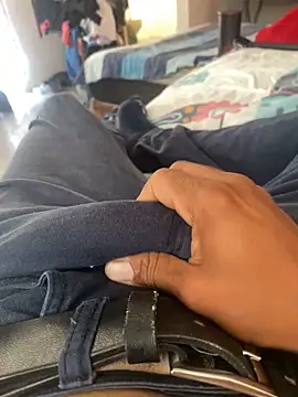 Snapshot of negro15cm17 chatting on 02-02-25, 10:49 negro15cm17 online show from 02-02-25, 10:49