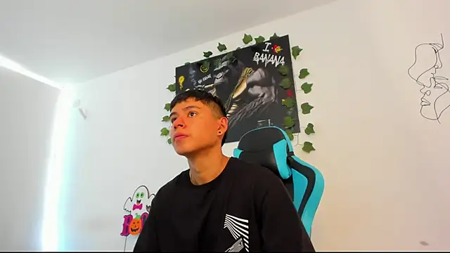 Bray Kevin online show from 01-19-25, 04:36