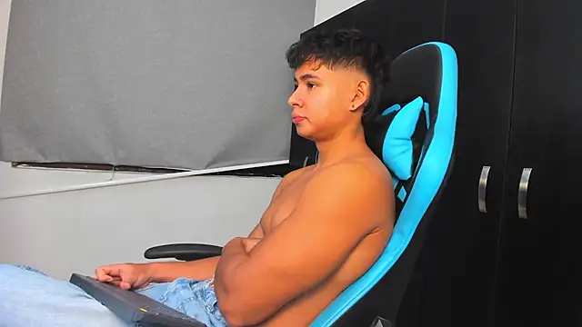 Bray Kevin online show from 10-22-25, 12:44