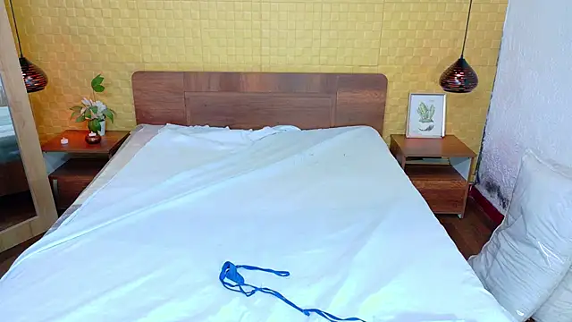 Mrs booty online show from 01-12-25, 02:30