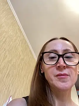 LauraDavis online show from 04-17-26, 09:34