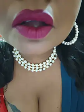 Snapshot of YR-SHIVANI chatting on 07-09-26, 06:17 YR-SHIVANI online show from 07-09-26, 06:17