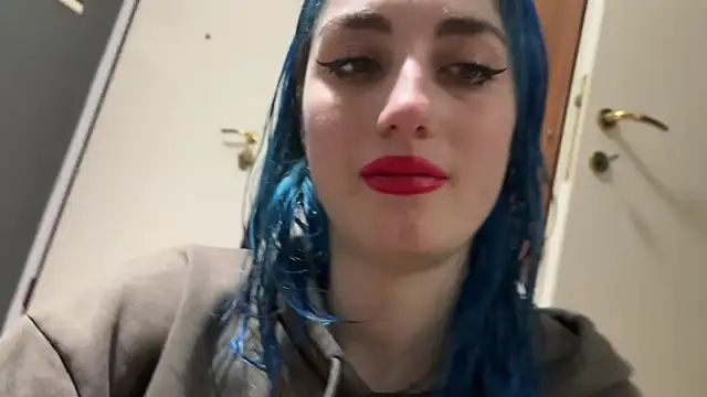 Snapshot of Monicbabe chatting on 02-09-26, 11:09 Monicbabe online show from 02-09-26, 11:09