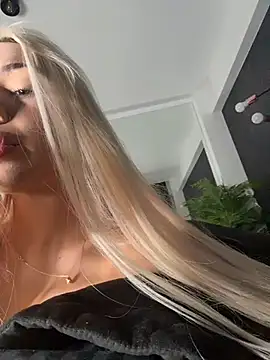 violettabunny03 online show from 02-12-26, 04:07