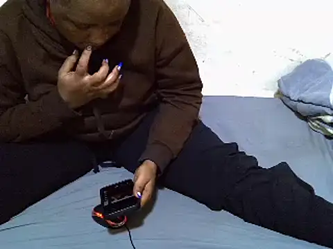 Crystal  Gee online show from 03-01-25, 10:21