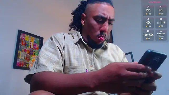 Snapshot of yosoy_enzo2020 chatting on 06-28-26, 03:23 yosoy enzo2020 online show from 06-28-26, 03:23