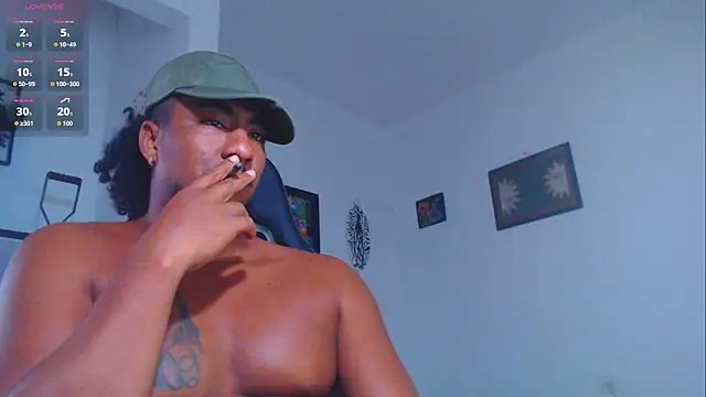Snapshot of yosoy_enzo2020 chatting on 07-26-26, 10:38 yosoy enzo2020 online show from 07-26-26, 10:38
