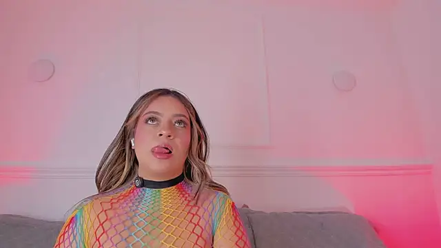 sarah-bonneth online show from 04-07-26, 11:43