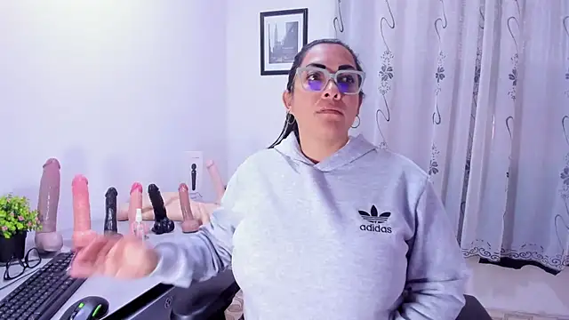 MelissaaCortes online show from 02-17-26, 01:07