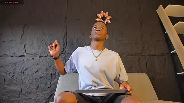 JacksonMuller  online show from 11-24-25, 12:38