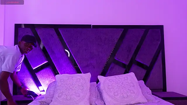 Snapshot of JacksonMuller_ chatting on 01-18-26, 01:26 JacksonMuller online show from 01-18-26, 01:26