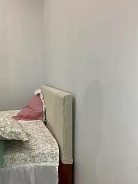 Snapshot of lisa_831 chatting on 03-17-25, 11:42 lisa 831 online show from 03-17-25, 11:42