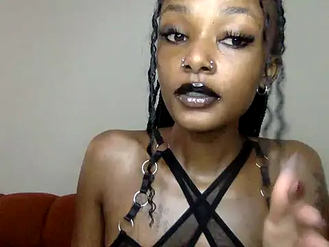 mavelous mia online show from 06-15-26, 07:54