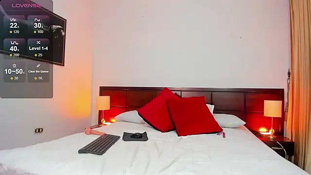 Snapshot of valery_camber chatting on 12-18-24, 11:40 valery camber online show from 12-18-24, 11:40