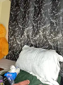 Sexy barb2 online show from 04-12-26, 10:53