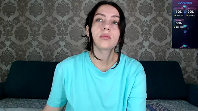 Louise Lavender online show from 09-21-25, 03:19