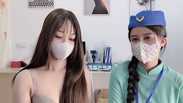 Mono-Stewardesss online show from 02-04-26, 04:24