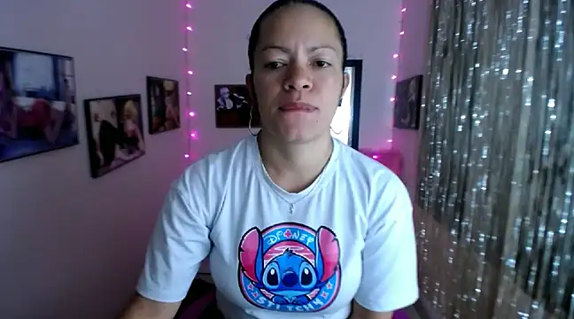 Cristal w online show from 02-16-25, 02:54