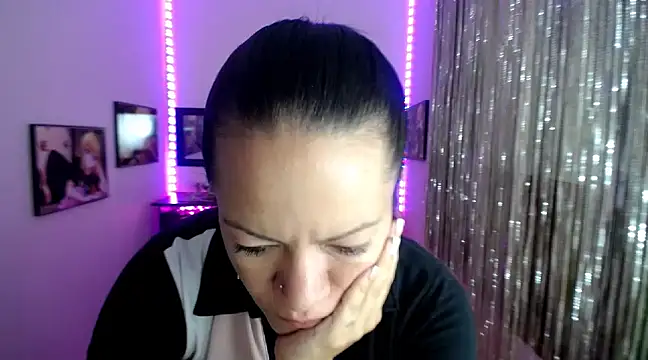 Cristal w online show from 03-05-25, 12:44