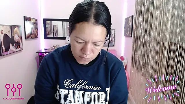 Cristal w online show from 10-16-25, 12:39