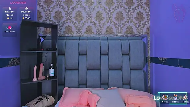 Lila Pinky online show from 11-05-25, 01:00