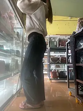 Rosa 998 online show from 10-31-25, 01:17