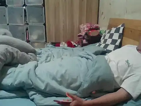 Snapshot of Beijing2000 chatting on 03-02-25, 03:59 Beijing2000 online show from 03-02-25, 03:59