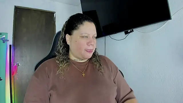 mariana maze online show from 12-10-24, 02:16