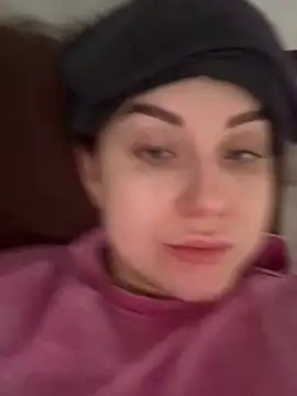 Snapshot of ellie_ssexy chatting on 02-16-26, 05:14 ellie ssexy online show from 02-16-26, 05:14