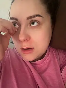 Snapshot of ellie_ssexy chatting on 02-18-26, 05:25 ellie ssexy online show from 02-18-26, 05:25