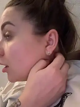 Snapshot of ellie_ssexy chatting on 03-01-26, 09:17 ellie ssexy online show from 03-01-26, 09:17