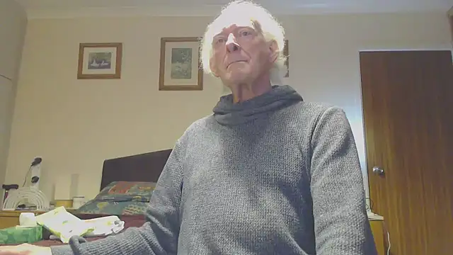 WaverlyKernow online show from 12-04-24, 03:32