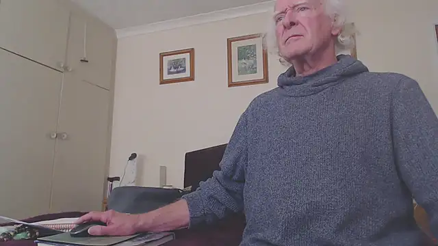 WaverlyKernow online show from 02-13-25, 01:15