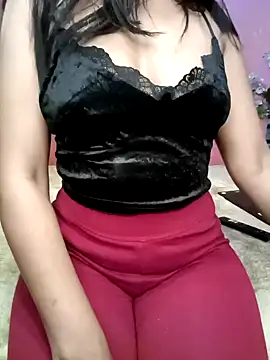 Snapshot of yourkajal chatting on 12-04-24, 06:33 yourkajal online show from 12-04-24, 06:33