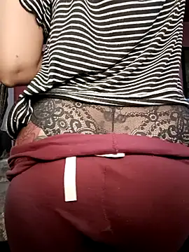 Snapshot of yourkajal chatting on 03-21-25, 10:28 yourkajal online show from 03-21-25, 10:28