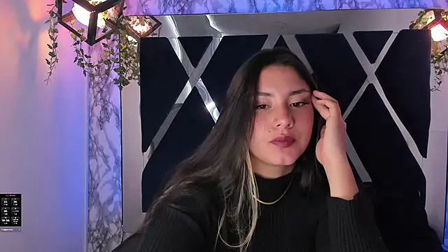 Snapshot of Lia_14_ chatting on 01-04-25, 02:46 Lia 14 online show from 01-04-25, 02:46