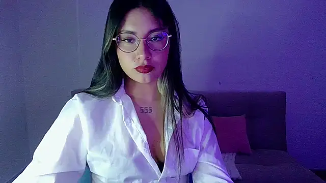 Lia 14  online show from 03-05-26, 11:45