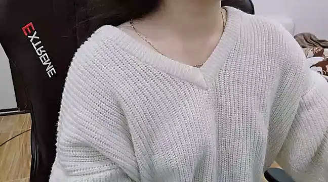 Kemmy babe20 online show from 02-05-25, 03:02