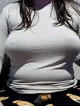 Snapshot of Elaa_Su chatting on 12-02-24, 02:09 Elaa Su online show from 12-02-24, 02:09