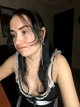 Roxana Bell online show from 11-17-25, 06:57