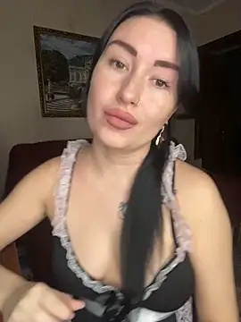 Roxana Bell online show from 02-28-26, 02:40