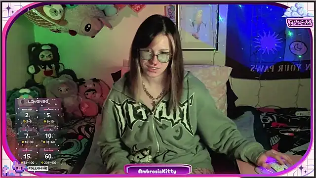Snapshot of AmbrosiaKitty chatting on 04-25-26, 05:32 AmbrosiaKitty online show from 04-25-26, 05:32