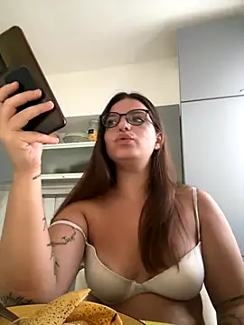 Snapshot of Coupleorny chatting on 09-26-25, 12:09 Coupleorny online show from 09-26-25, 12:09