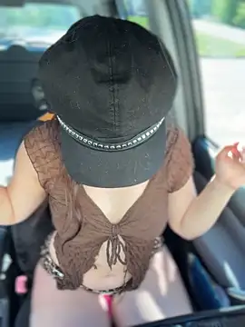 urpuppymoon online show from 04-10-26, 08:02