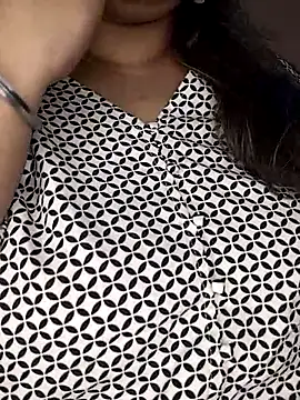 Ravina patil1 online show from 02-13-25, 08:34