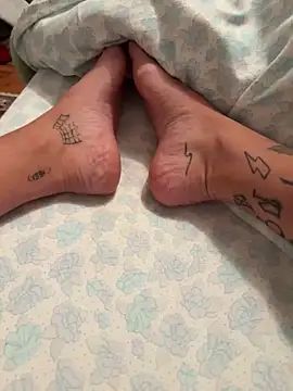 Alessandroxxx6968 online show from 10-24-25, 01:13