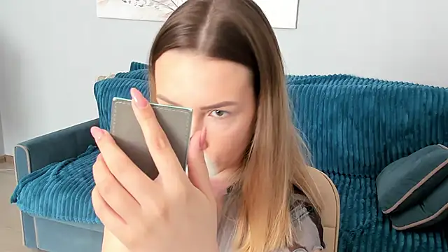 Mia shy1 online show from 02-23-25, 06:39