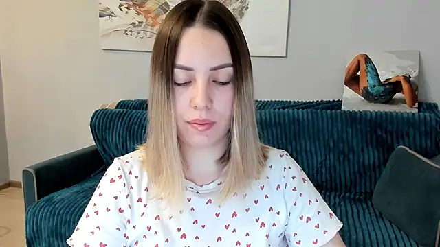 Mia shy1 online show from 03-18-25, 06:25